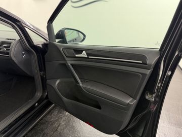 Volkswagen Golf Plus - 9
