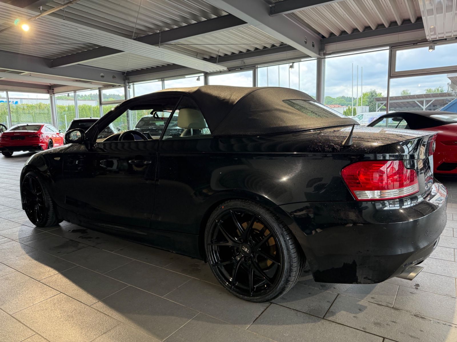 Fahrzeugabbildung BMW 120d Cabrio M Sport *Xenon*NaviProf * PDC*KomfZ*