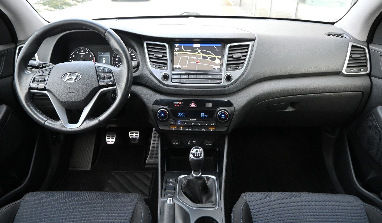 Fahrzeugabbildung Hyundai TUCSON 1.6 T-GDI Intro Edition °PDC VO+HI°KAMERA