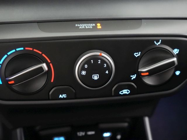 Hyundai i20 – Bild 16
