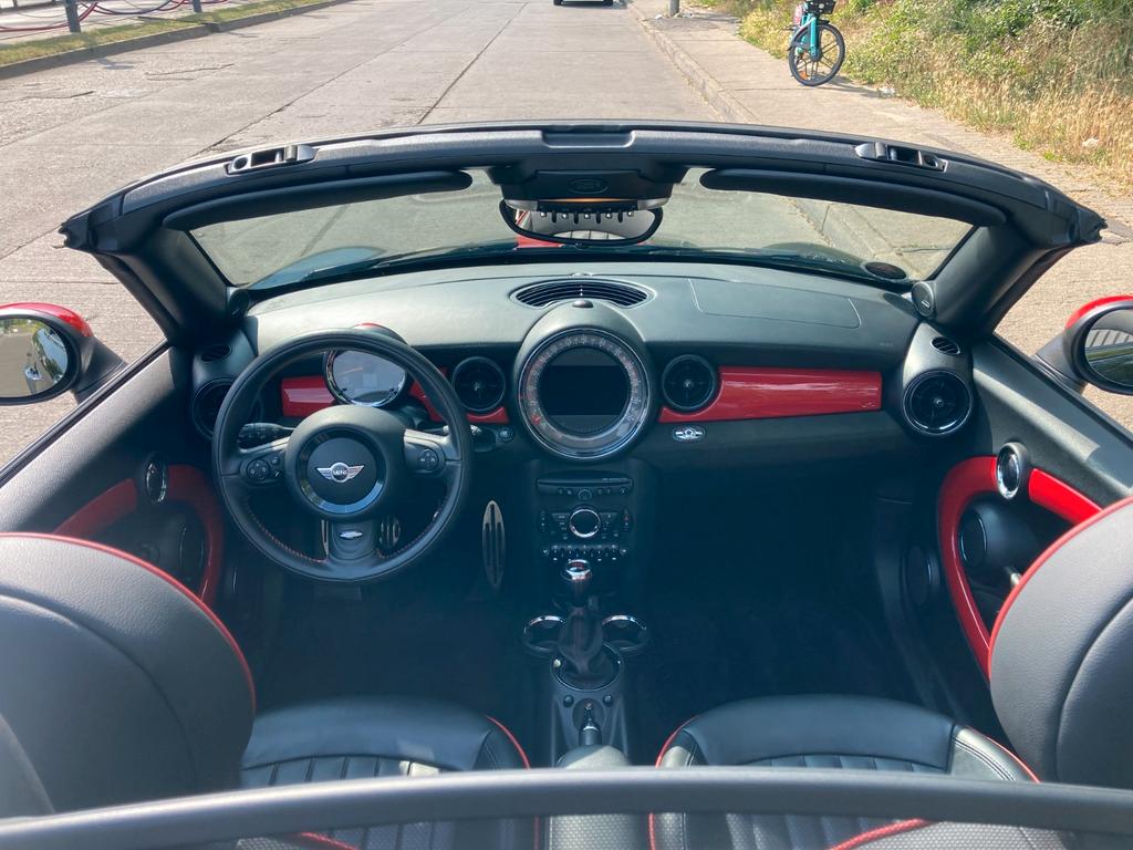 MINI John Cooper Works Roadster