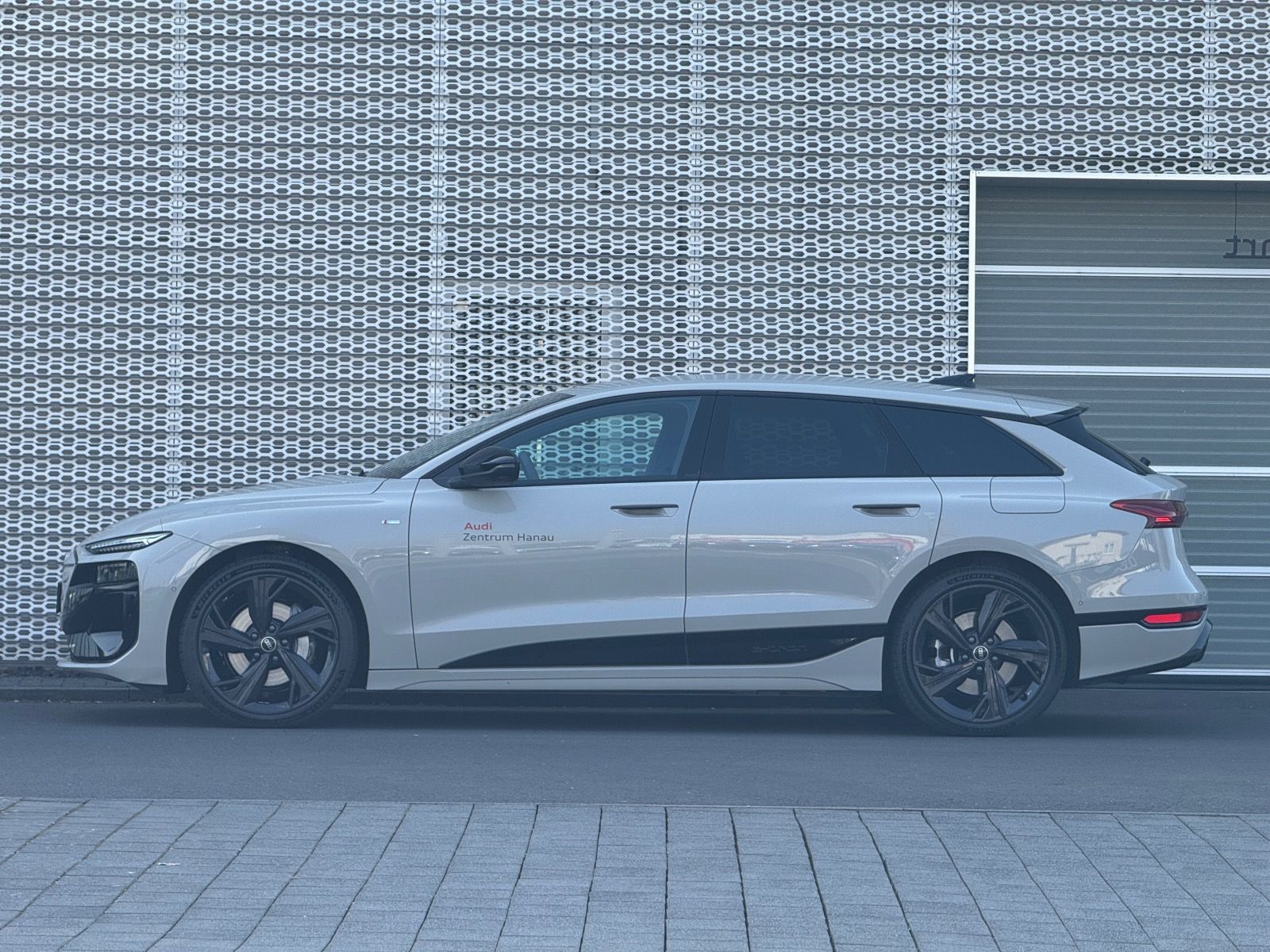 Audi A6 e-tron - Bild 2