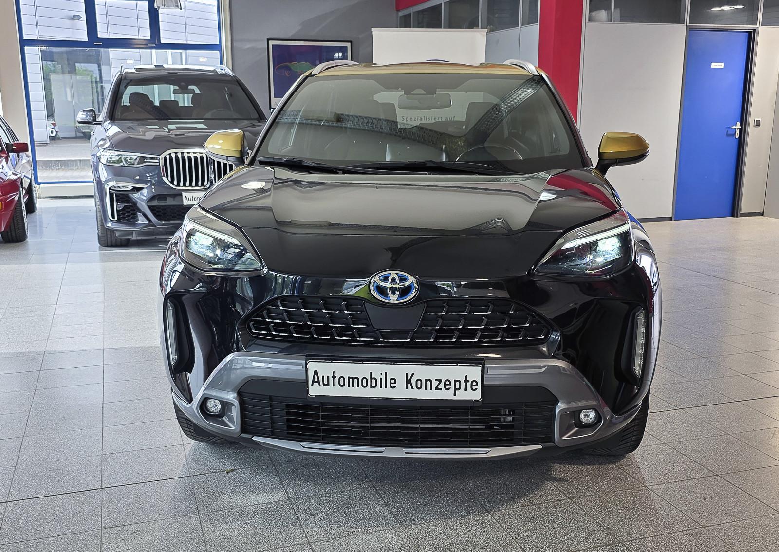 Toyota Yaris Cross Hybrid AWD-i Premiere Edition,JBL