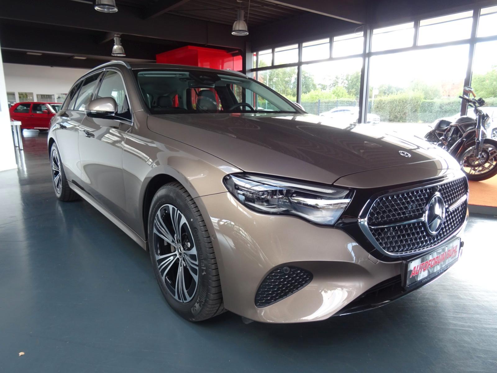 Mercedes-Benz E 220 d T 4Matic / Rollstuhl-Komplett Umbau