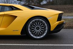 Fahrzeugabbildung Lamborghini Aventador S*VOLL Ausstattung *Voll Carbon