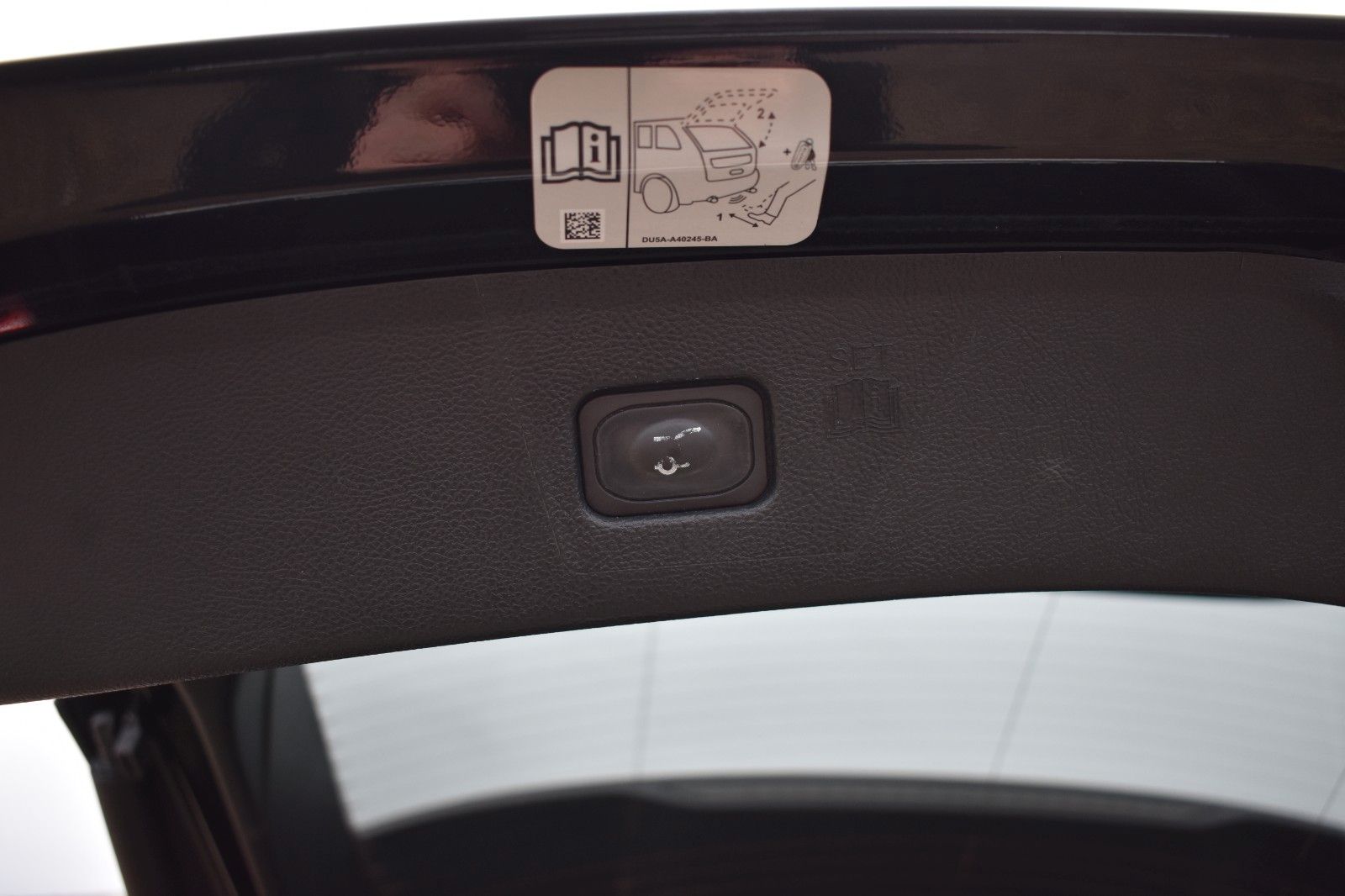 Fahrzeugabbildung Ford Edge ST-Line 4x4 Kamera Sitzbelüftung ACC