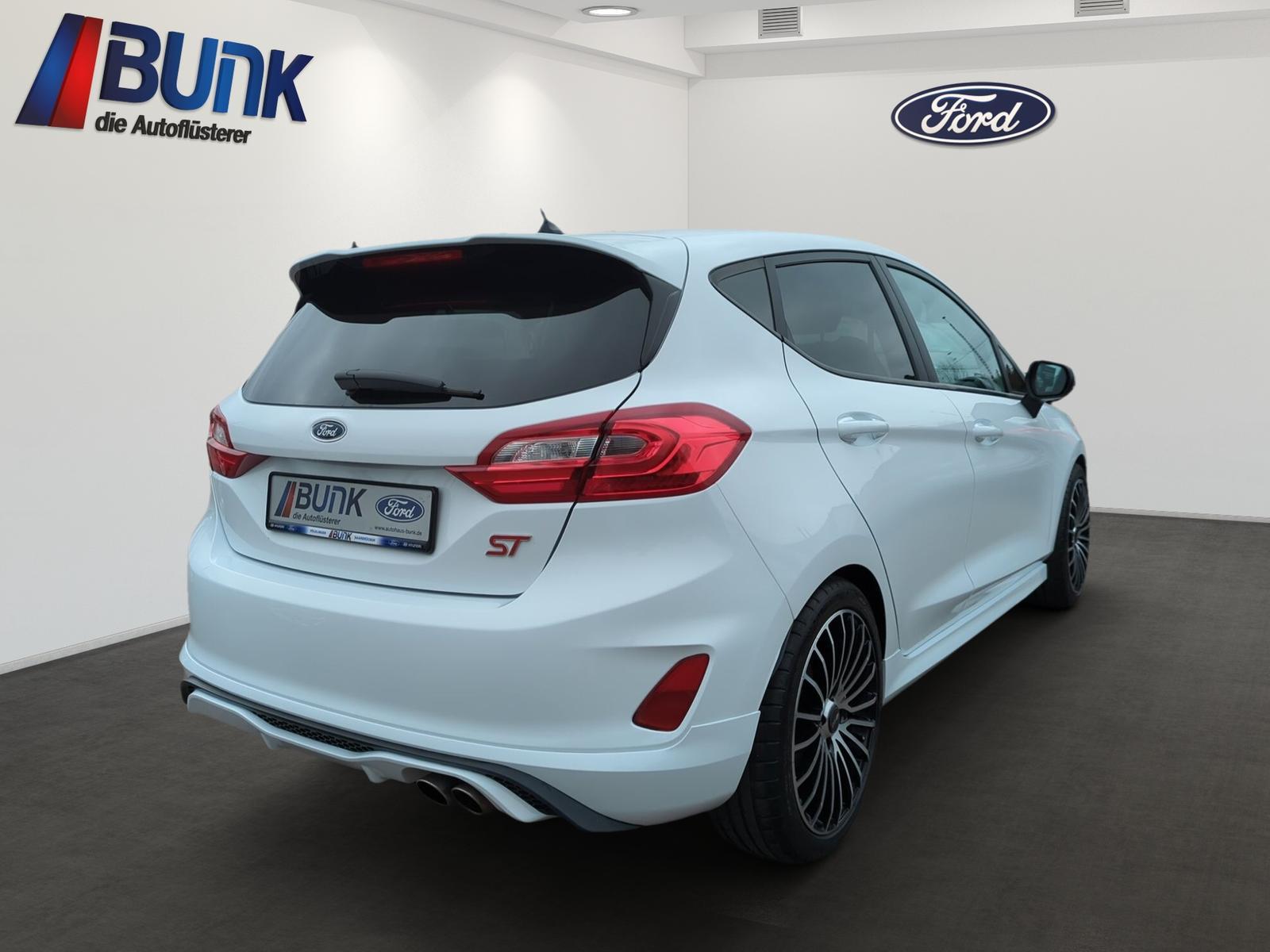 Ford Fiesta ST 1.5L / Recaro-Sitze