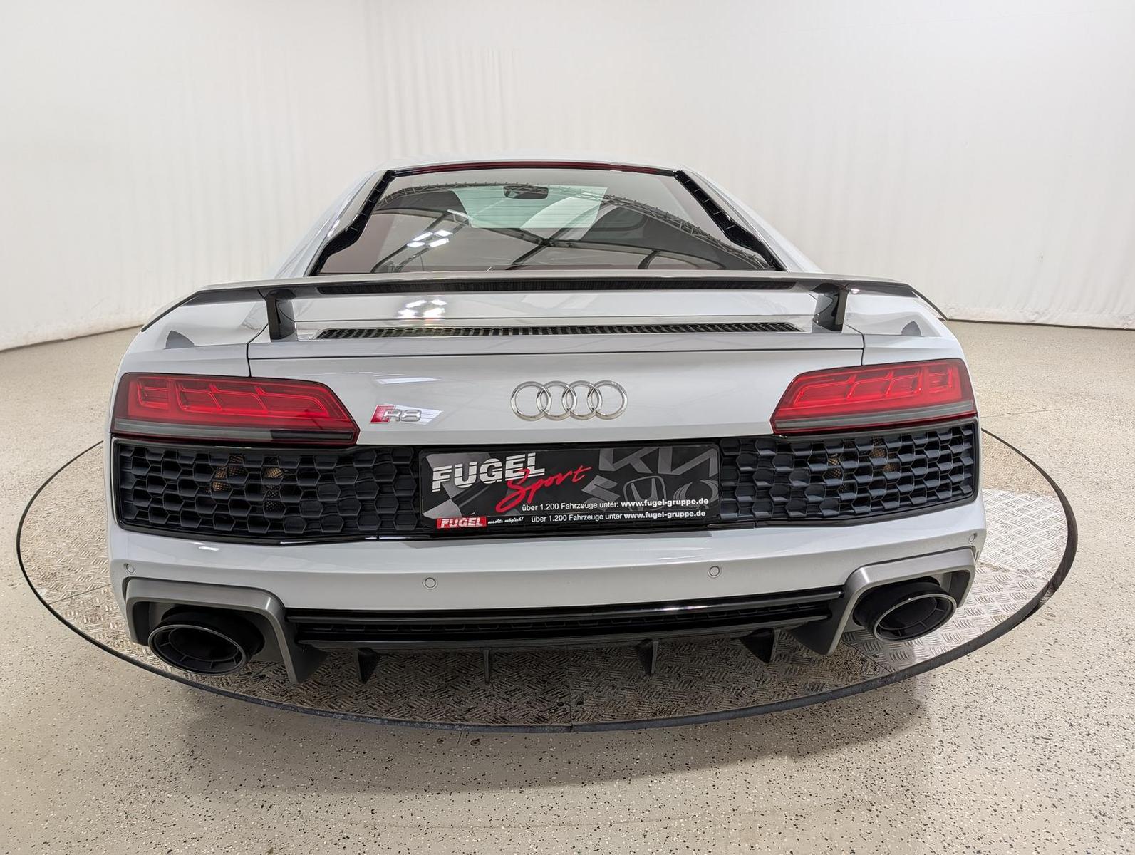 Audi R8 Coupe 5.2 V10 quattro Performance UPE: 234.6€