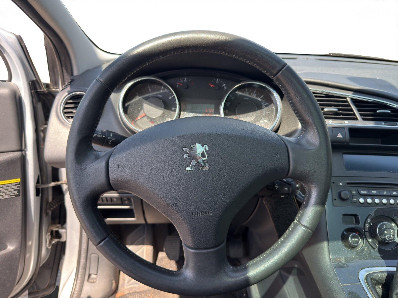 Peugeot 3008 1.6 VTi 120 Active Pano+SHZ+2xKlima+PDC