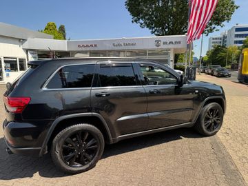 Jeep Grand Cherokee - 3