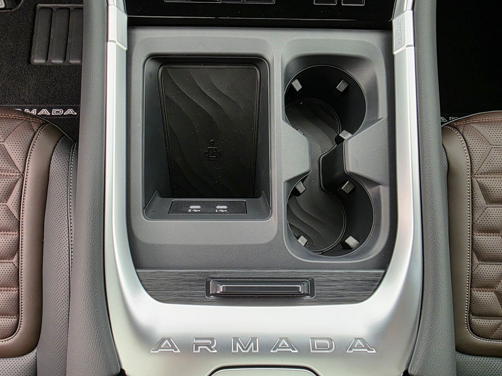 Fahrzeugabbildung Nissan Armada PLATINUM RESERVE T1: 85.000 EURO Stock!