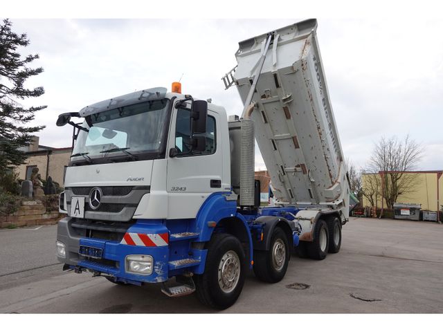 Mercedes-Benz Axor 3243 8x4 Muldenkipper