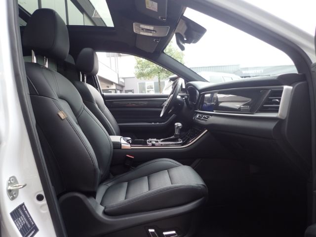 Fahrzeugabbildung DFSK Fengon 7 2.0 GDI 4x4 2,5t AHlast Navi PanoD 7Sit