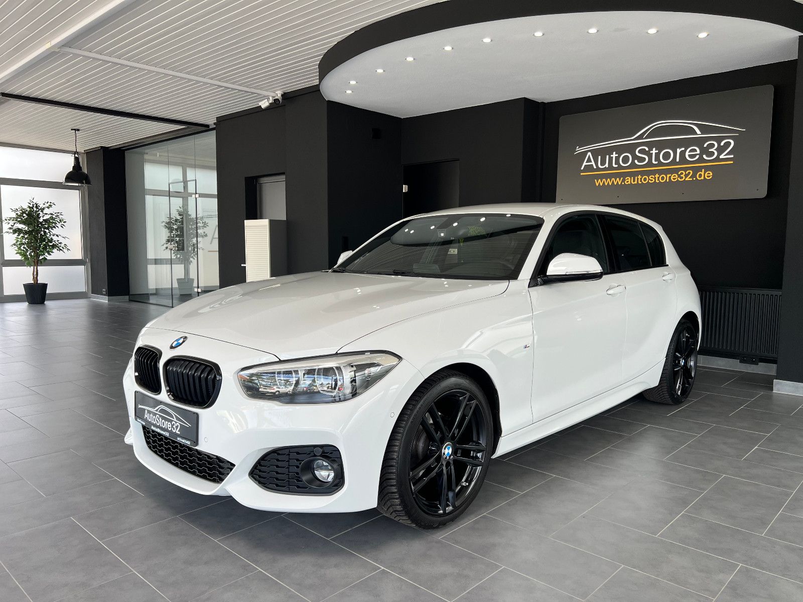 BMW 118i Autom. Edition M Sport Shadow 5-trg. *CAM*