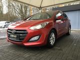 Hyundai i30 cw 1.6i blue Trend Autom/Klimatr/Shz/PDC/ - Hyundai i30: Kombi