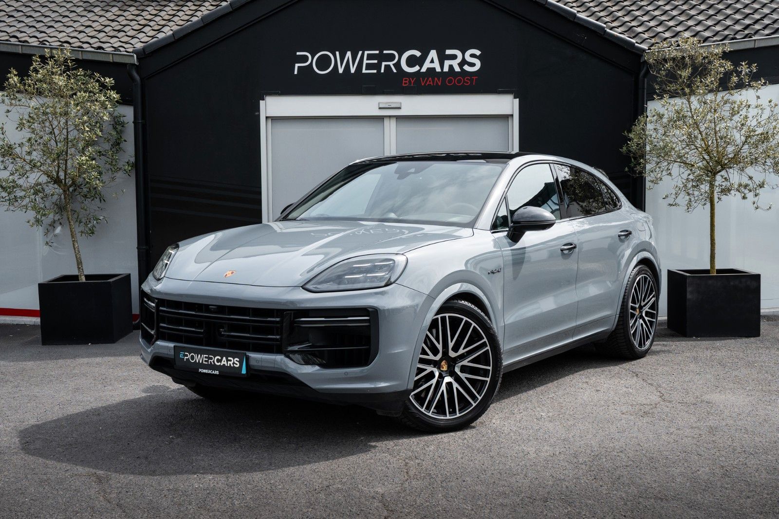 Porsche Cayenne Coupe Turbo E-Hybrid | Facelift imagem 2