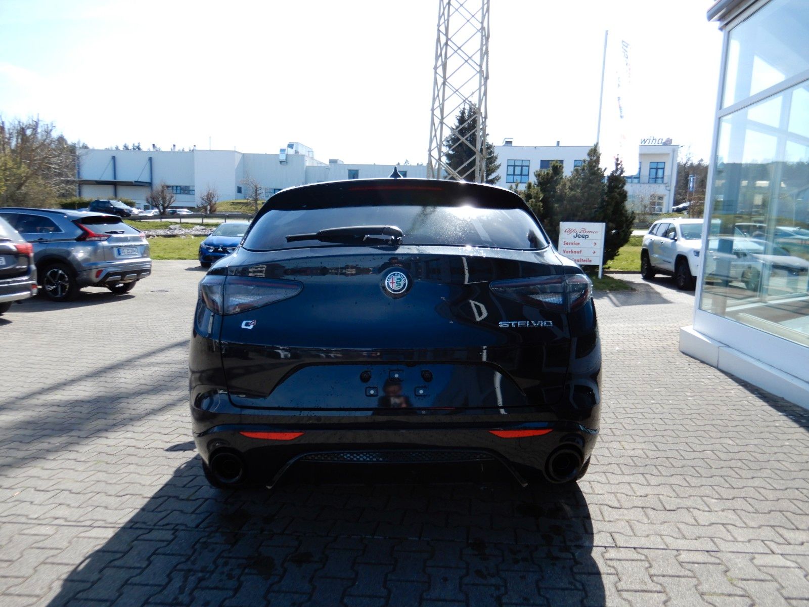 Fahrzeugabbildung Alfa Romeo Stelvio INTENSA MY24 2.0T Q4 AT8 206 KW Pano*LED