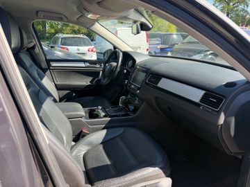 Volkswagen Touareg - 10