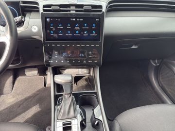 Hyundai TUCSON - 12