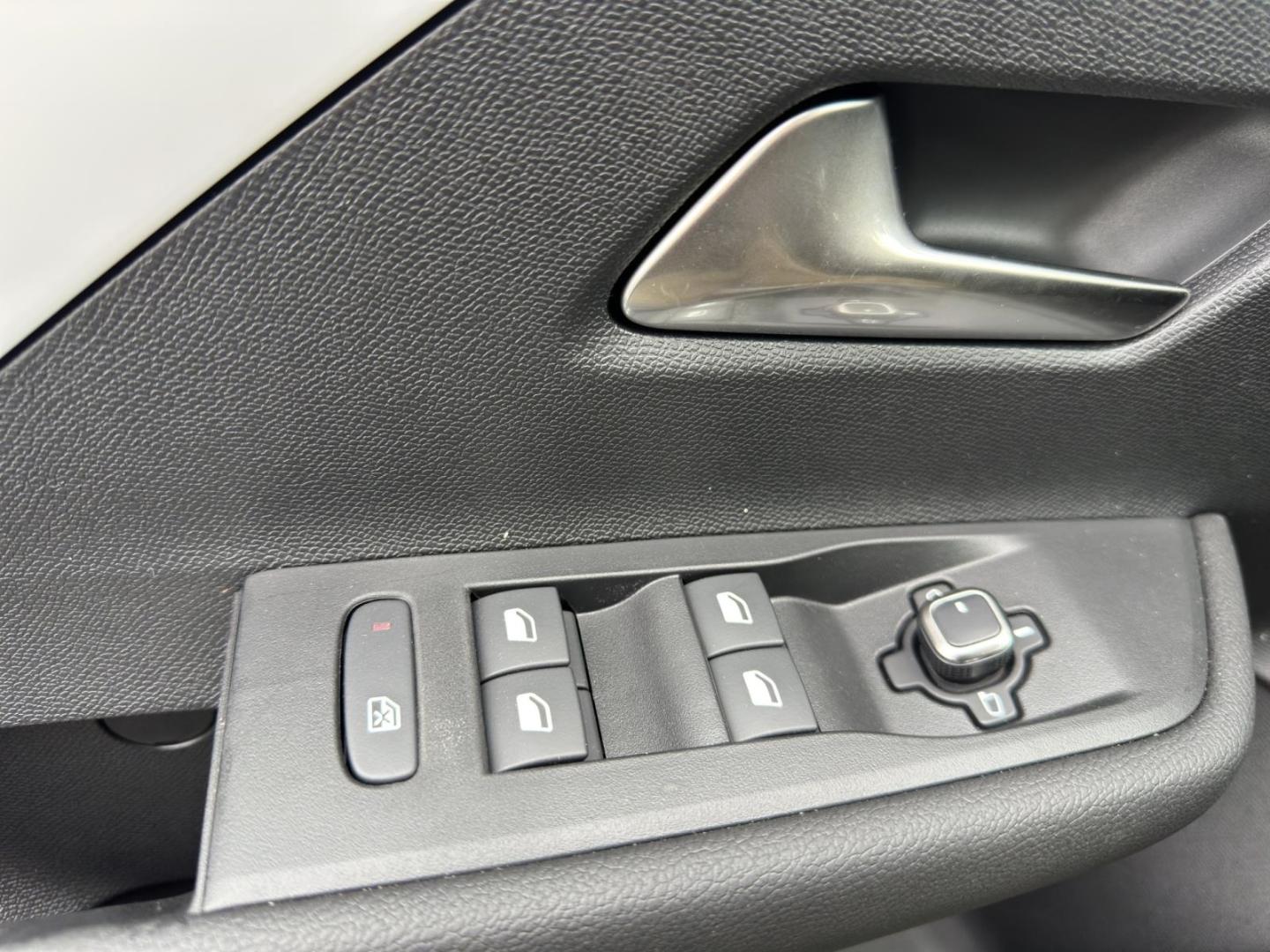 Opel Astra 5- Türer Edition PDS vorne/ hinten LM-Räde