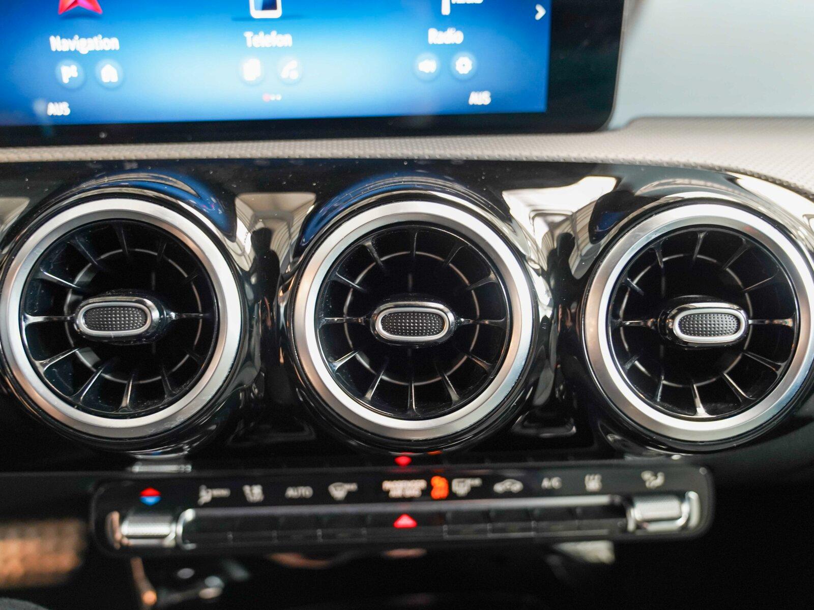 Mercedes-Benz A-Class d AMG Line 360° DISTRO Burmester Standhzg, миниатюра 20