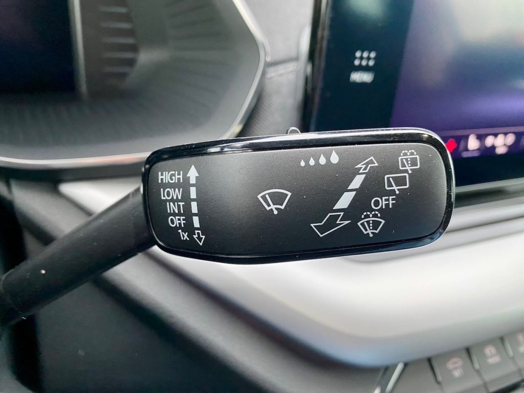 Fahrzeugabbildung SKODA Octavia Combi 2.0 TDI Style AAC NAVI LED HEAD UP