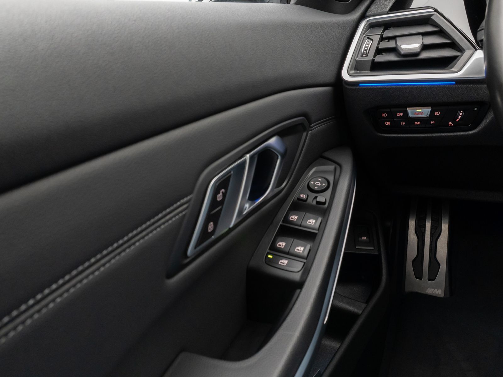 Fahrzeugabbildung BMW 320d M Sport Kamera Laser DAB HiFi Komfort Alarm