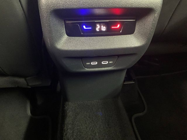 Tayron 2.0 TDI DSG 4MOTION LIFE AHK+IQ.LIGHT+ACC