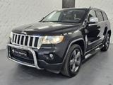 Jeep Cherokee 5.7 V8 HEMI Overland+AHK+B-Xenon+Pano - Jeep Cherokee mit Benzin-Antrieb: Geländewagen