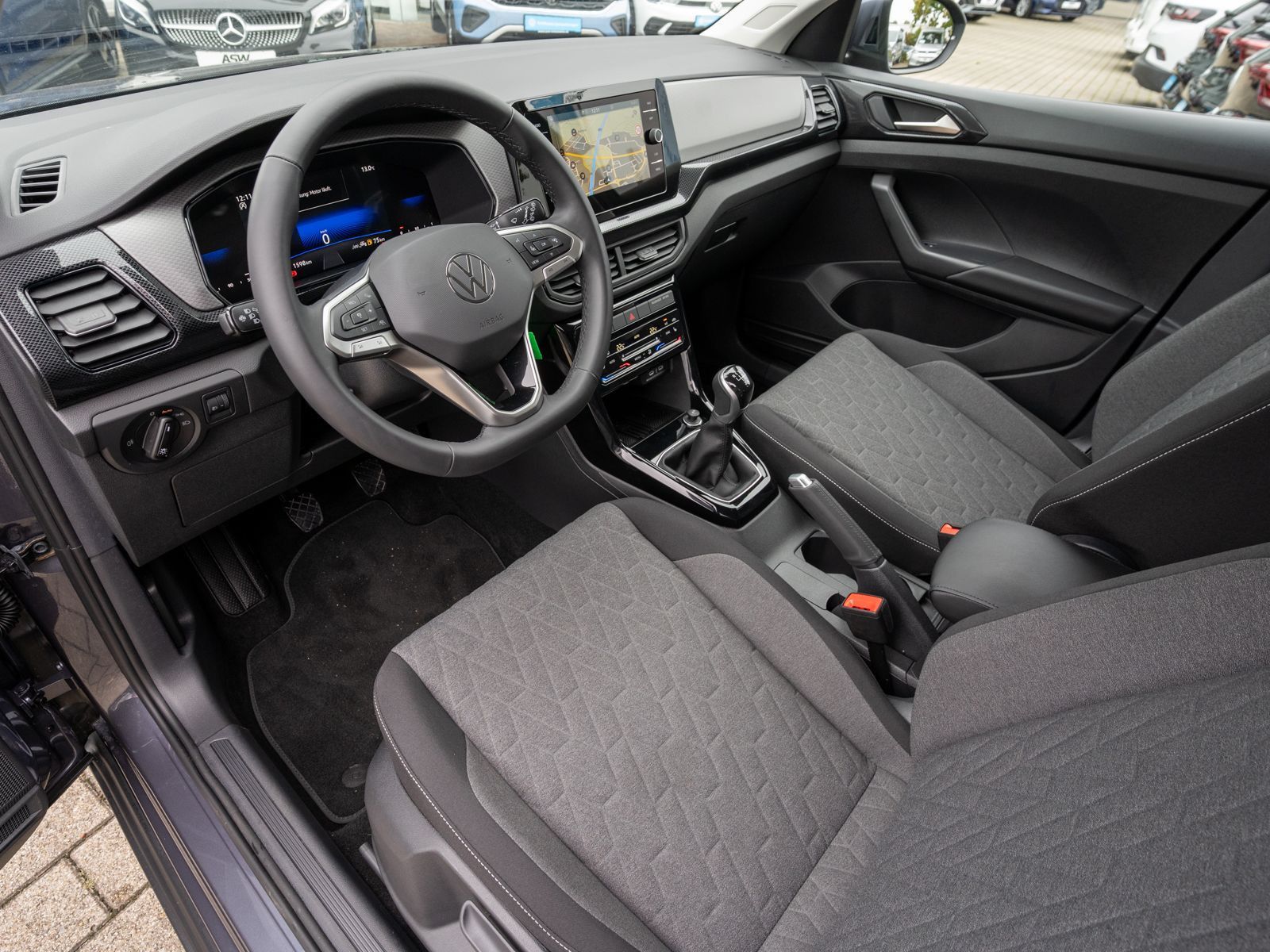 Volkswagen T-Cross - Bild 12