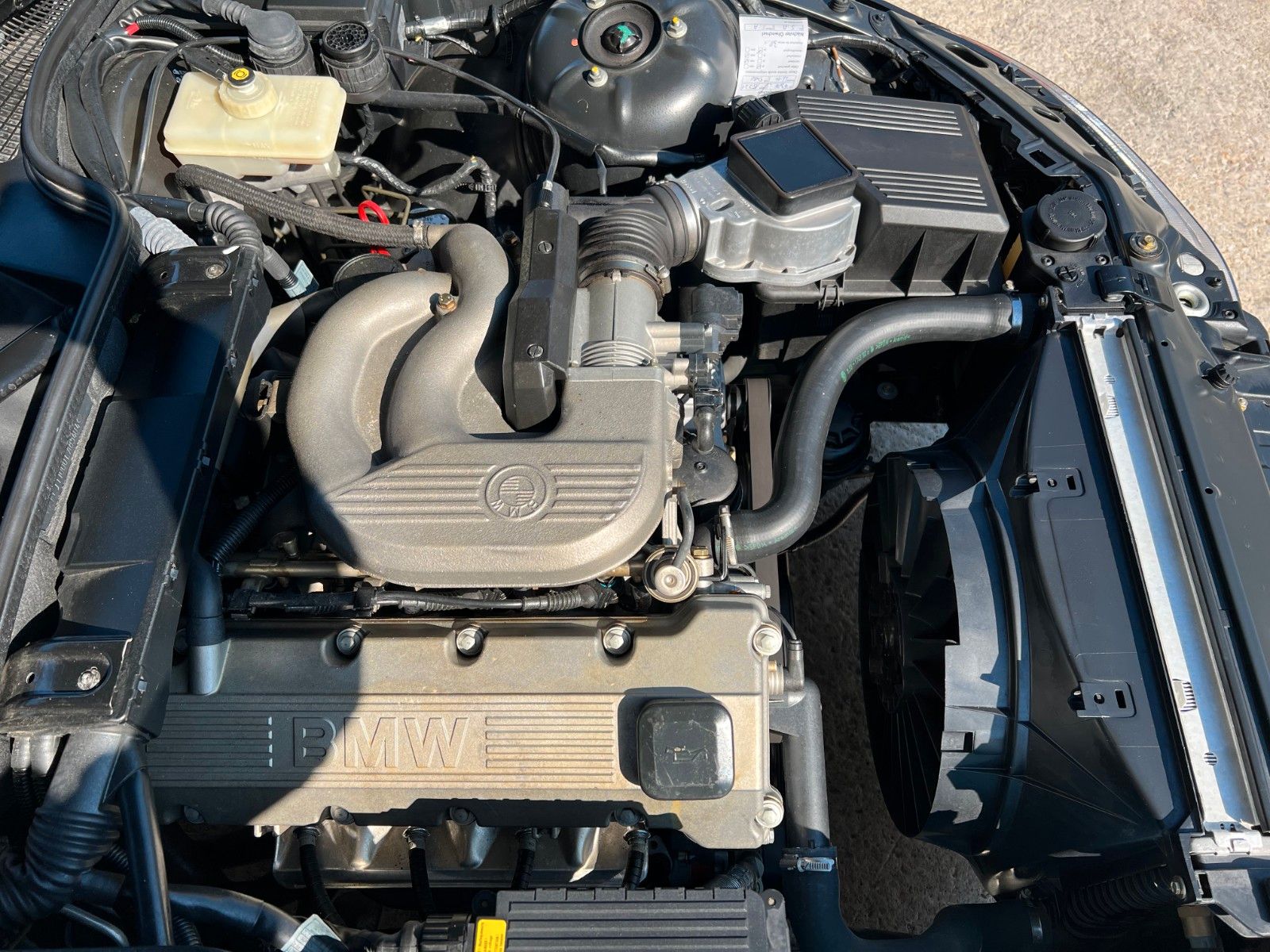 Fahrzeugabbildung BMW Z3 Roadster 1.8 Leder Klima SHZ elektr. Verdeck