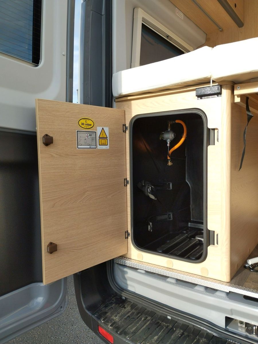 Fahrzeugabbildung Sunlight Cliff 4x4 590 Markise,Radio,RK