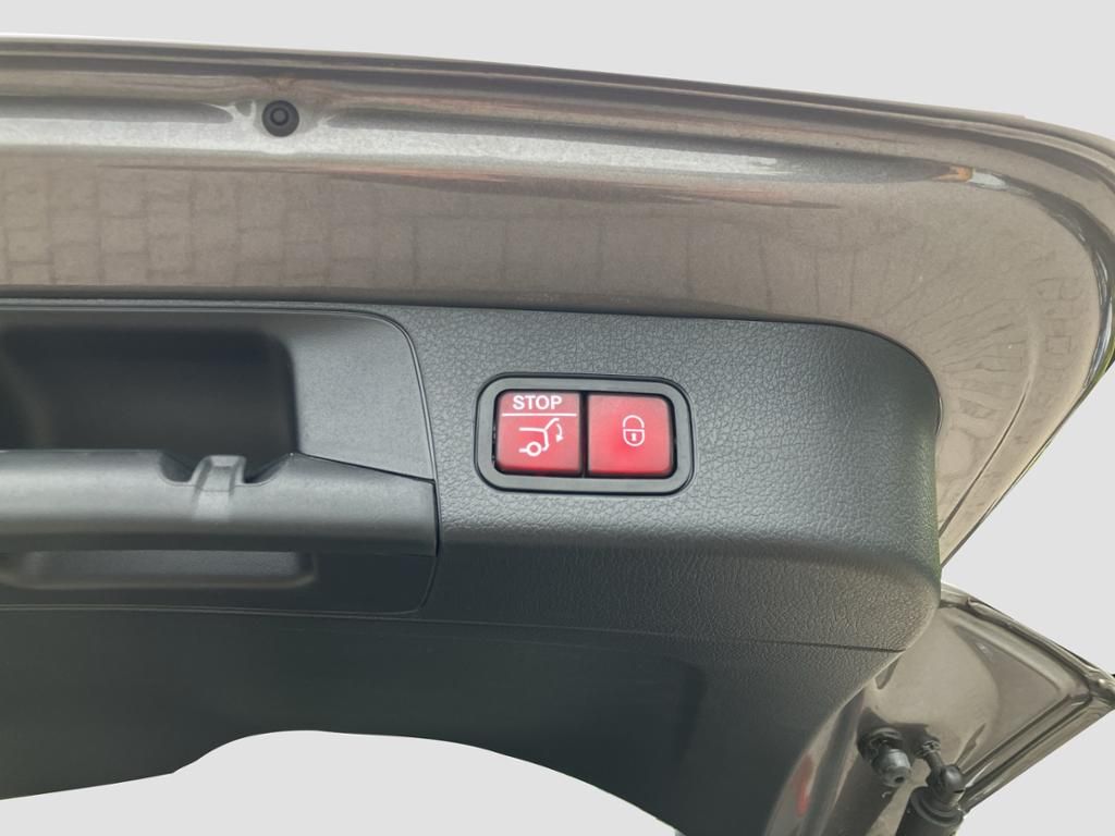 Fahrzeugabbildung Mercedes-Benz GLB 200 d AMG Line*el. Heckklappe*KEYLESS-GO*LED