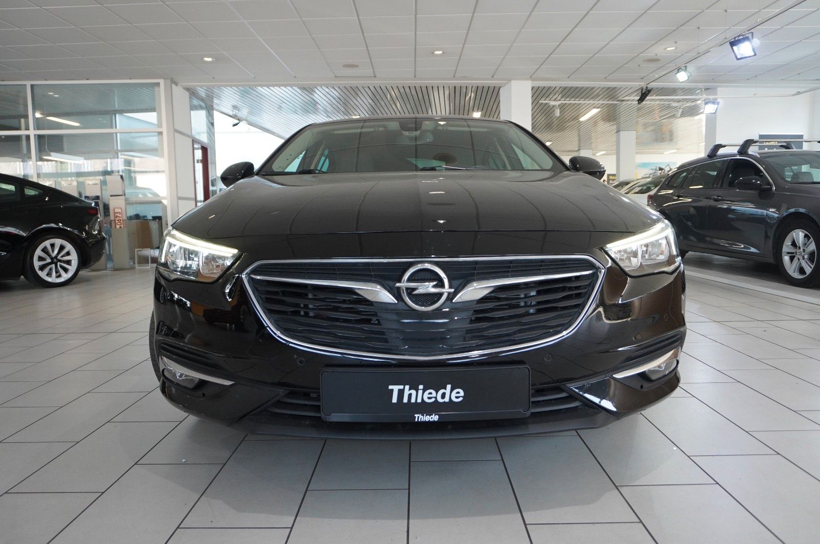Fahrzeugabbildung Opel Insignia B GS 2.0D DYNAM. NAVI/LED/KAMERA/SH/AHK