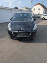 Peugeot 5008 Business-Line - Peugeot 5008 mit Diesel-Antrieb: Kleinbus, Business Line