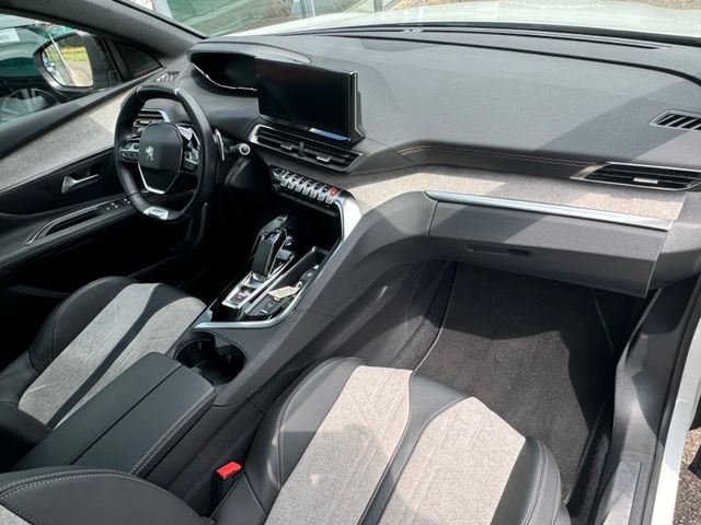 PEUGEOT 3008 Hybrid 225 GT