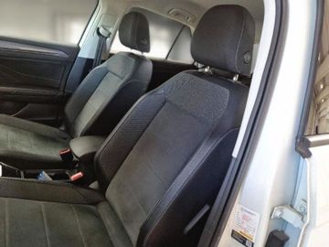 Volkswagen T-Roc - 9