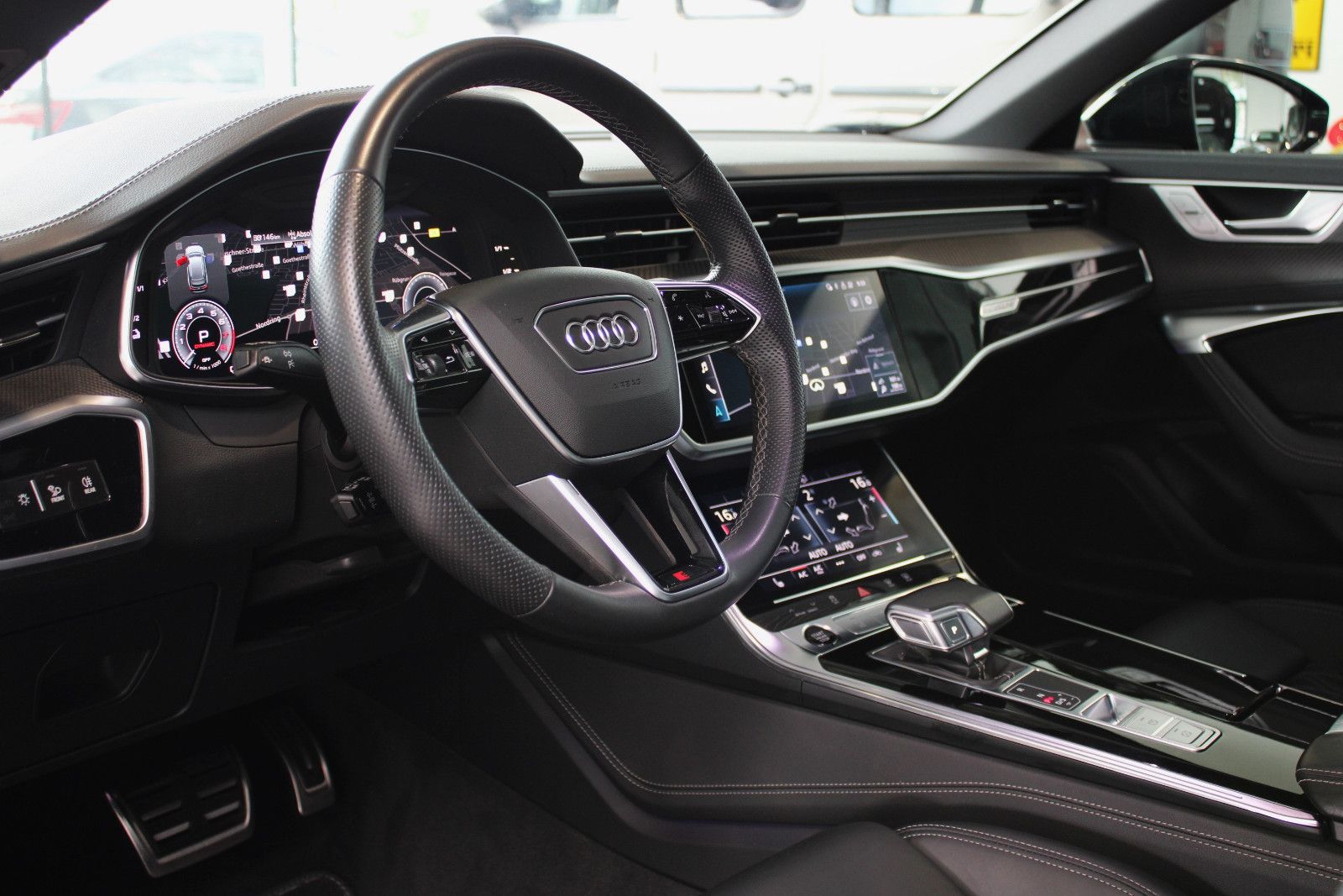 Audi A6 AVANT 55 TFSIe QU. BLACK S LINE EXKLUSIV VOLL imagem 2