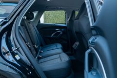 AUDI Q5 2.0 TDI quattro/ S LINE/ BUSINESS/ AHK/ 21" AUDI Q5 2.0 TDI quattro/ S LINE/ BUSINESS/ AHK/ 21"