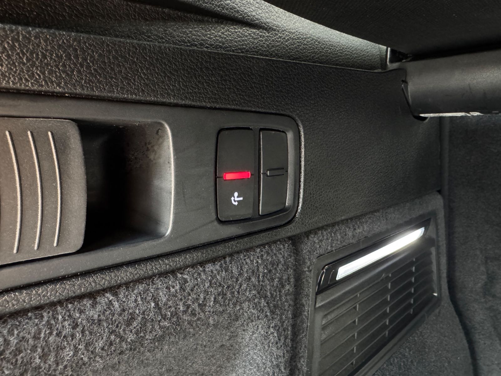 Fahrzeugabbildung Audi Q5 Sportback 35 TDI advanced Leder,Navi,Matrix-L