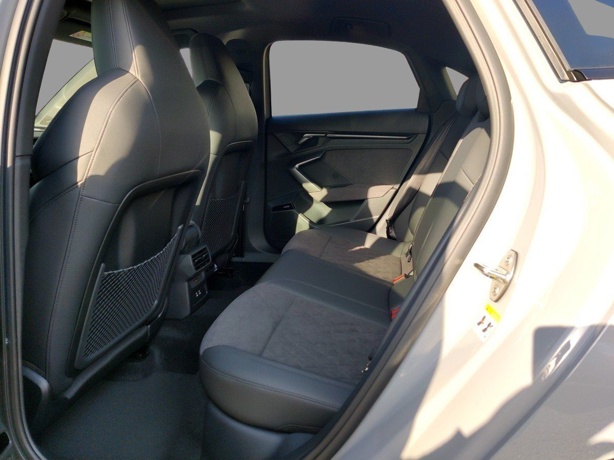Audi RS 3 Limousine Stronic MATRIX+280 KM/H+Pano foto 10