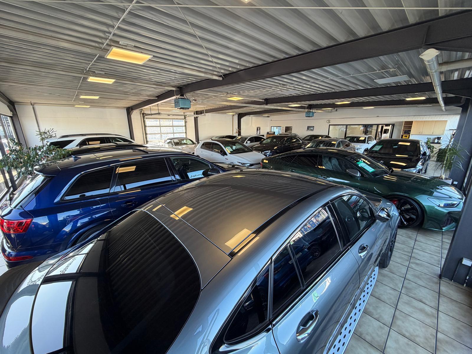 showroom-image-top