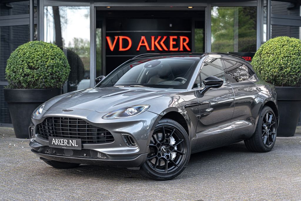 Image of Aston Martin DBX