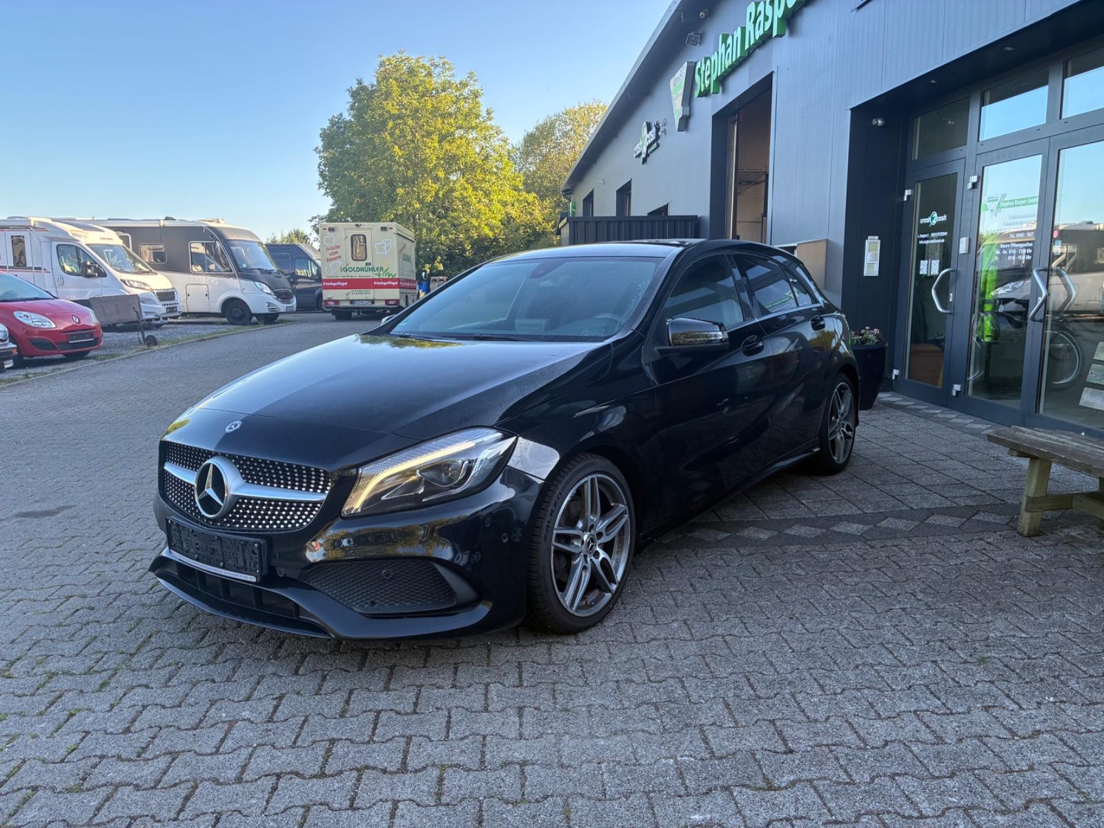 Mercedes-Benz A 180 AMG Line