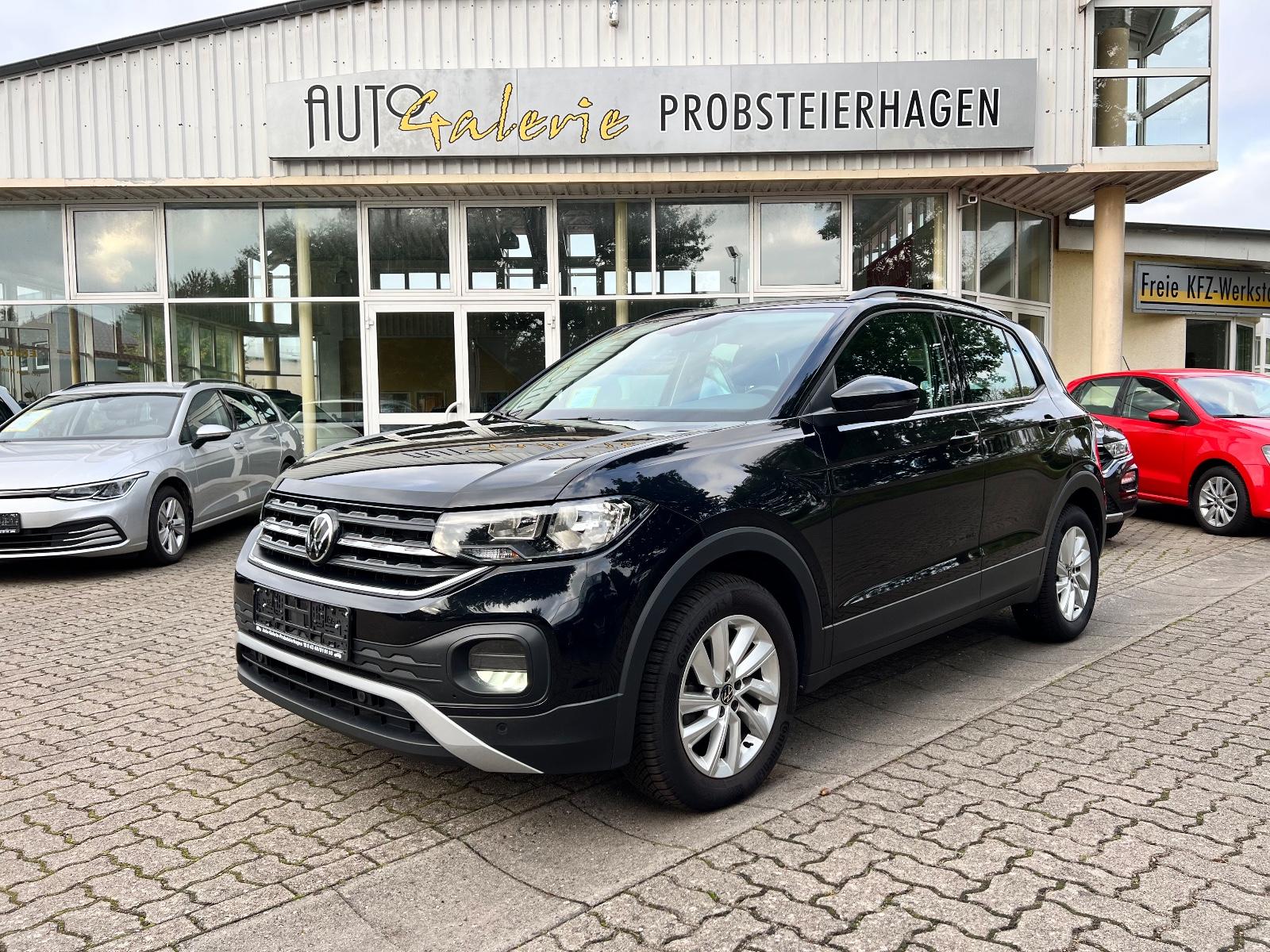 Volkswagen T-Cross Life DSG ALU SITZH 2.Hd