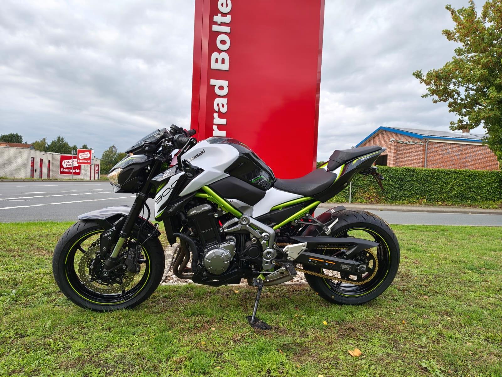 Kawasaki Z900 A2 *Akrapovic*