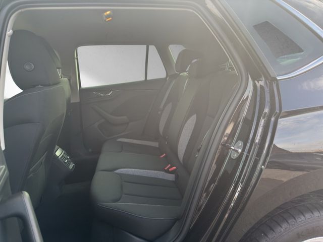 Skoda Kamiq 1.0 TSI DSG Selection LED CAM ACC ALU