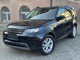 Land Rover Discovery 5 SE TD6/Leder/Navi/Kamera/Top/ - gebrauchte Land Rover Discovery aus dem Jahr 2017