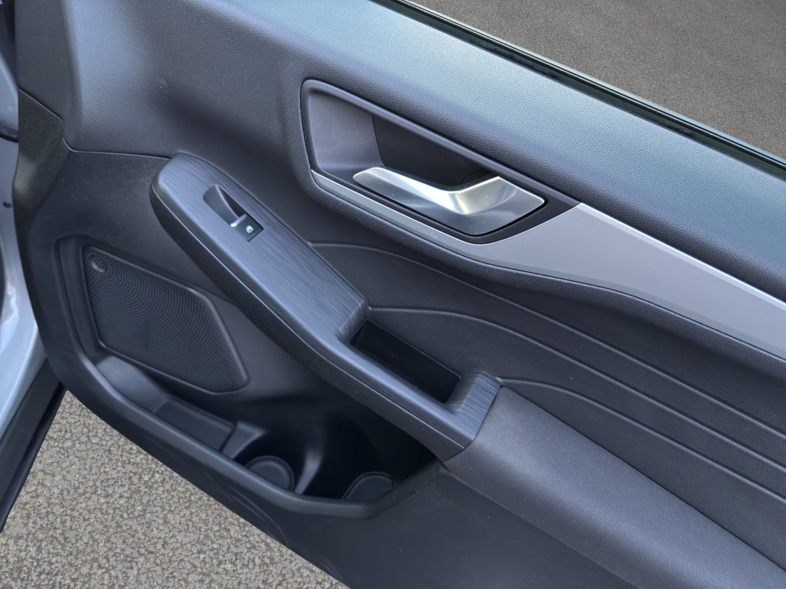 Fahrzeugabbildung Ford Kuga Plug-In Hybrid Cool & Connect #Winterpaket