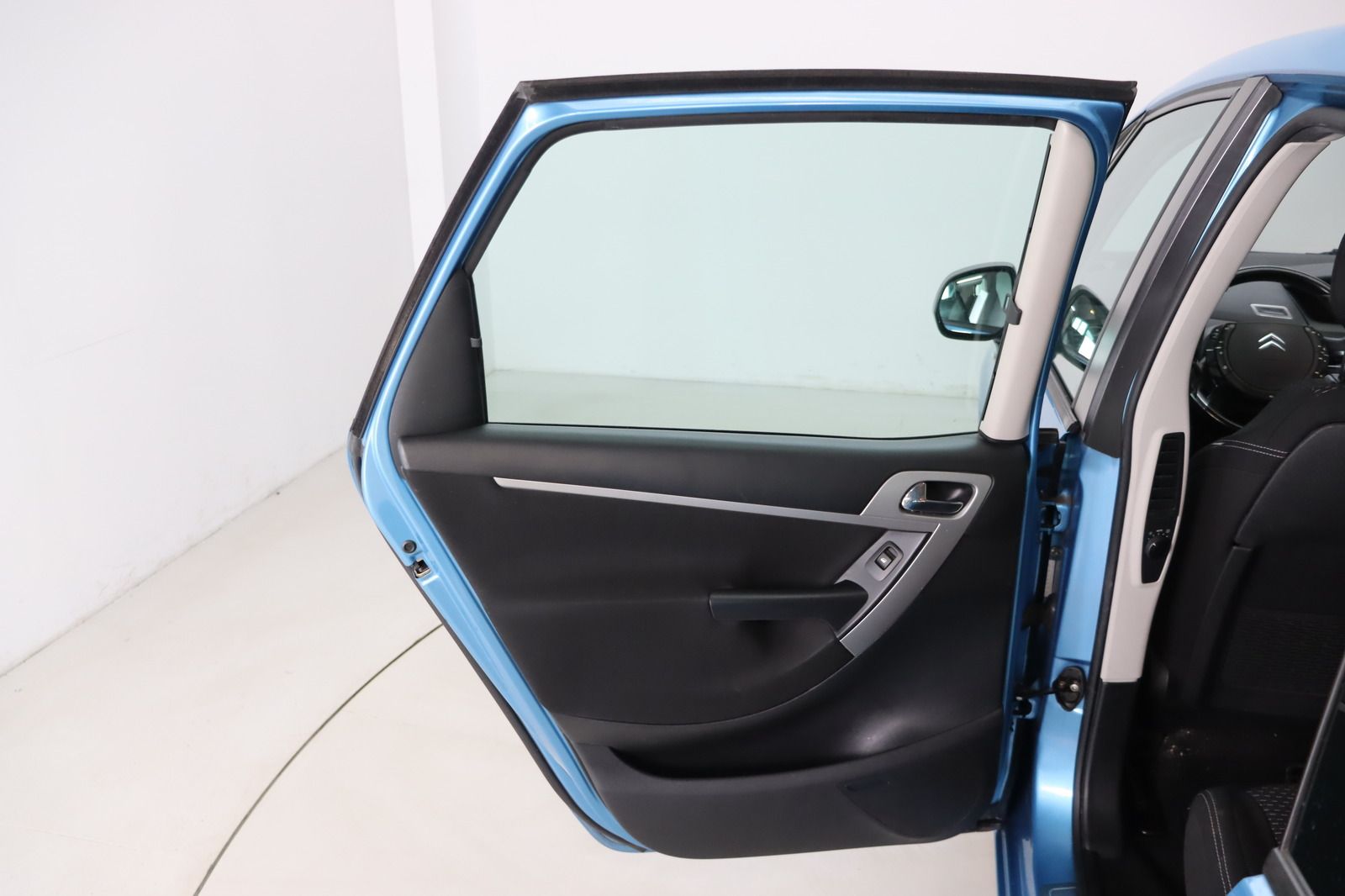 Fahrzeugabbildung Citroën C4 Picasso 1.8 16V Tendance aus 1. Hand